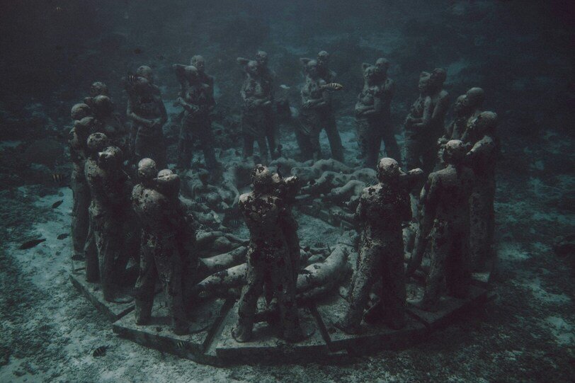 Al momento stai visualizzando Bask Nest e le statue sotto il mare di Jason deCaires Taylor