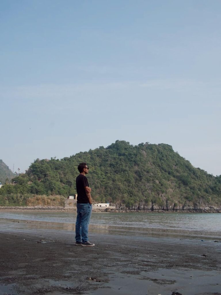 Io che guardo la baia di ha long