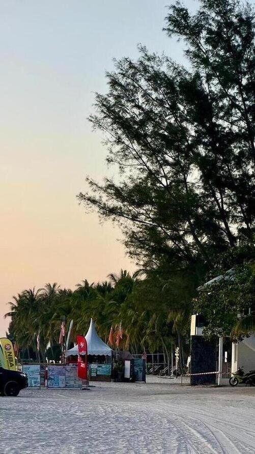 Vista dalla spiaggia di Langkawi